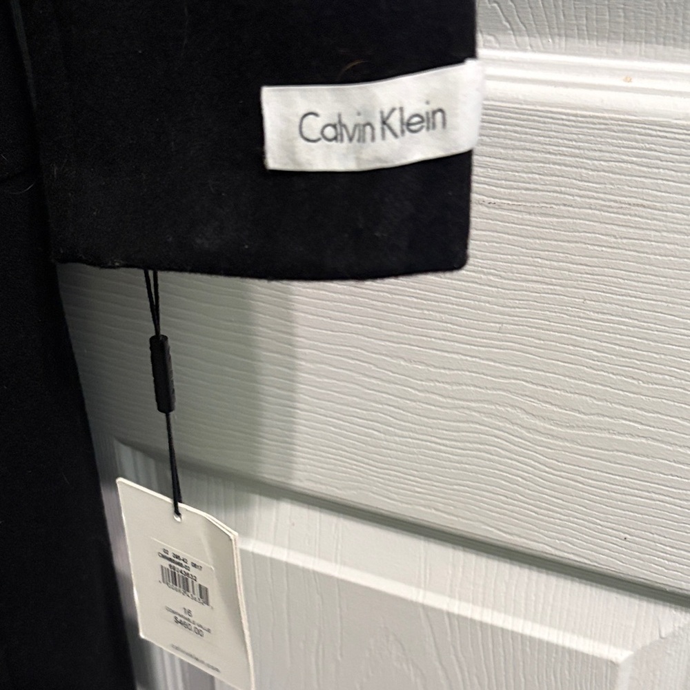 Calvin Klein Black Trench Coat with Faux Fur Collar - Picture 3 of 5